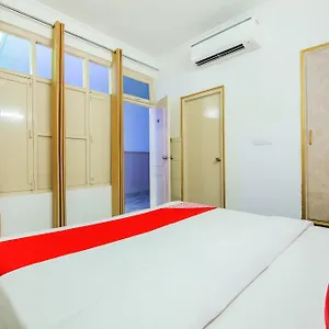 oyo-82238-hotel-sapna.top-gurgaonhotels.com/